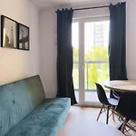 Apartment Legnicka 36 *
