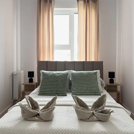 Apartment Legnicka 36 *