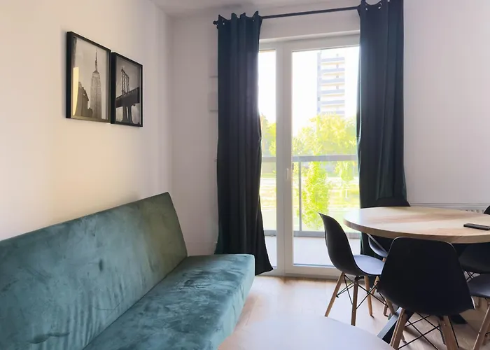 Apartment Legnicka 36 *